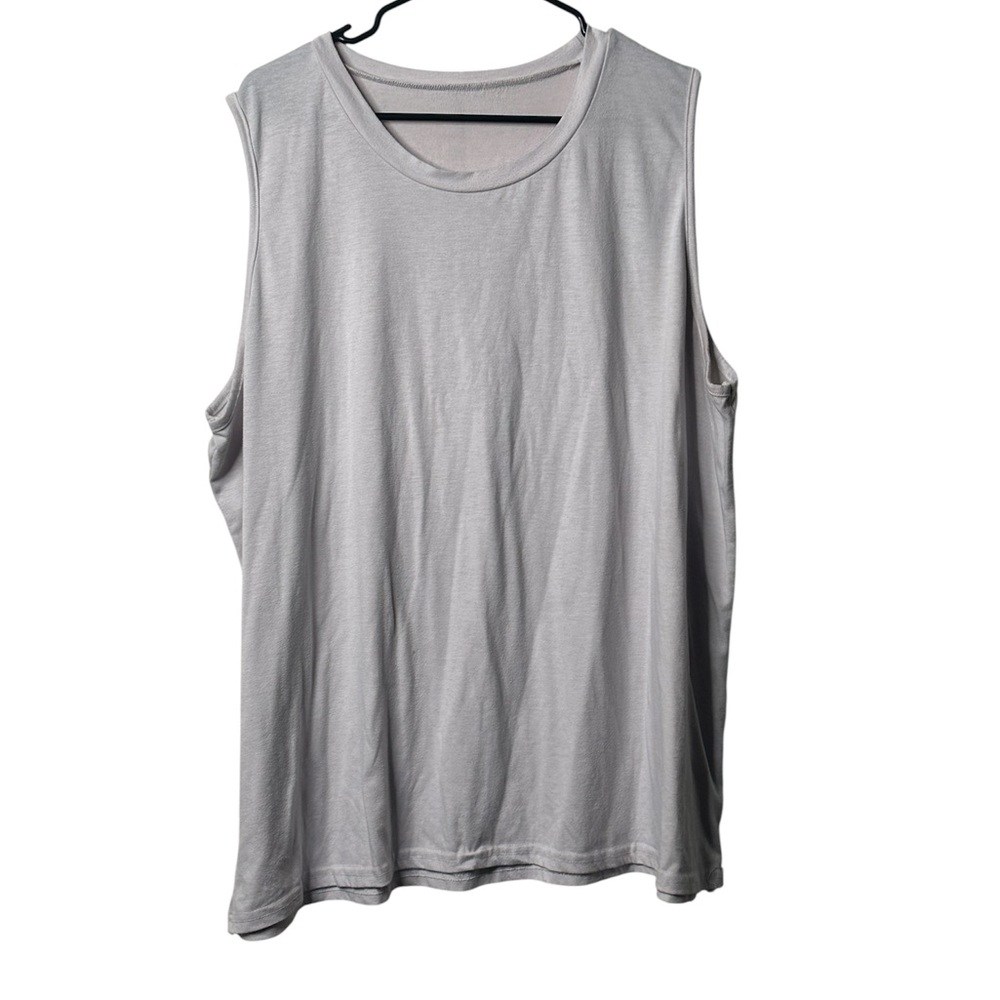 Women's White Sleeveless Top